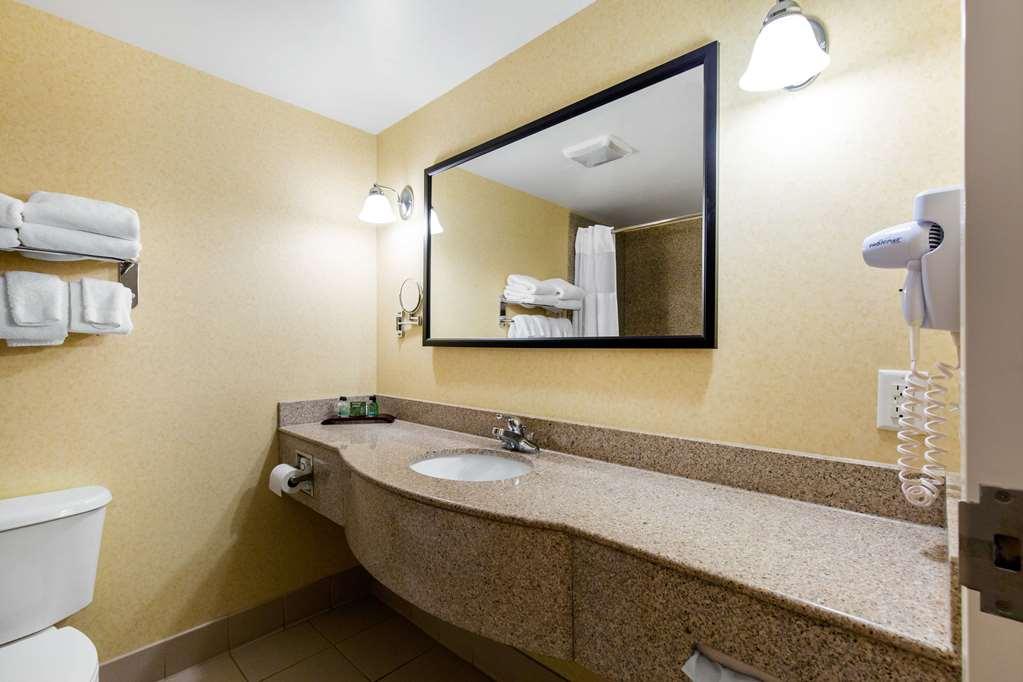 Gateway Hotel & Suites, Ascend Hotel Collection Ocean City Room photo